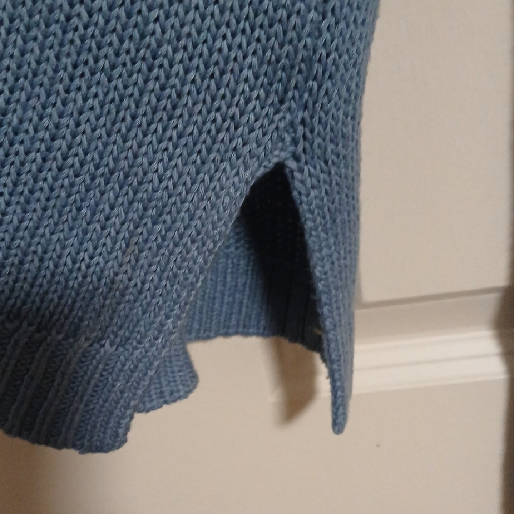 Marled Light Blue Anchor V-Neck Hooded Sweater - Picture 4 of 8